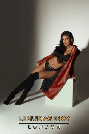 Escort  Jasmine from Earl's Court